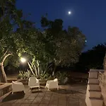 Trullo Tojo Dom wakacyjny *