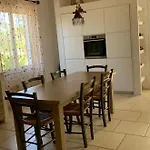 Trullo Tojo Dom wakacyjny Ostuni