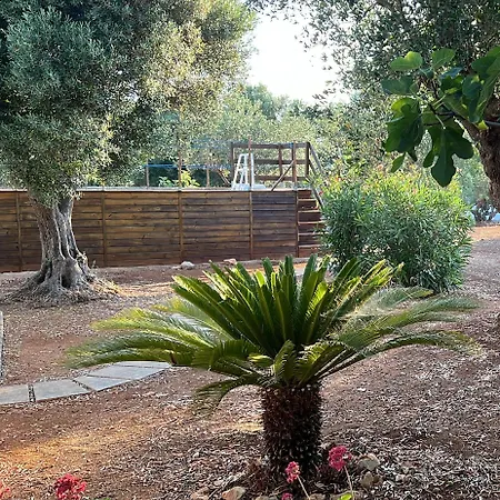 Trullo Tojo Dom wakacyjny *