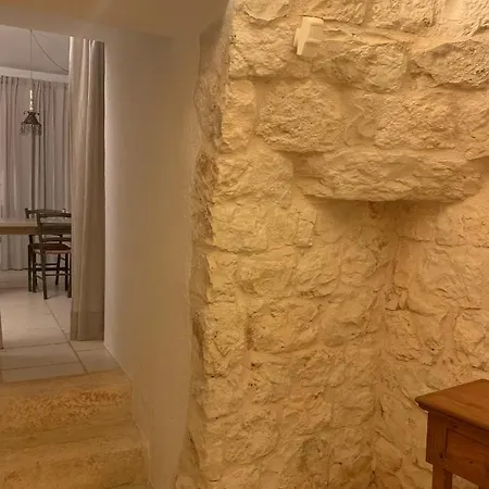 Trullo Tojo * Остуни