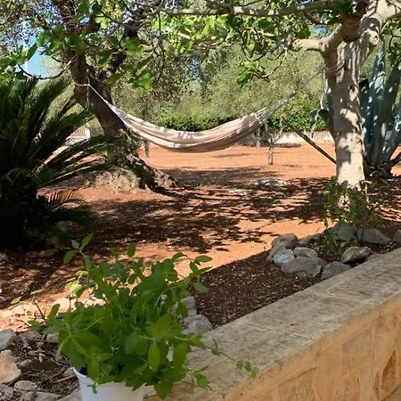 Holiday home Trullo Tojo
