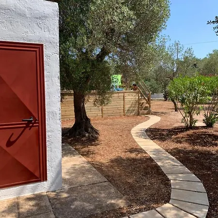 Holiday home Trullo Tojo *